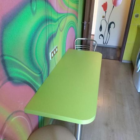 Brivibas 25 Apartamenti Ventspils Buitenkant foto