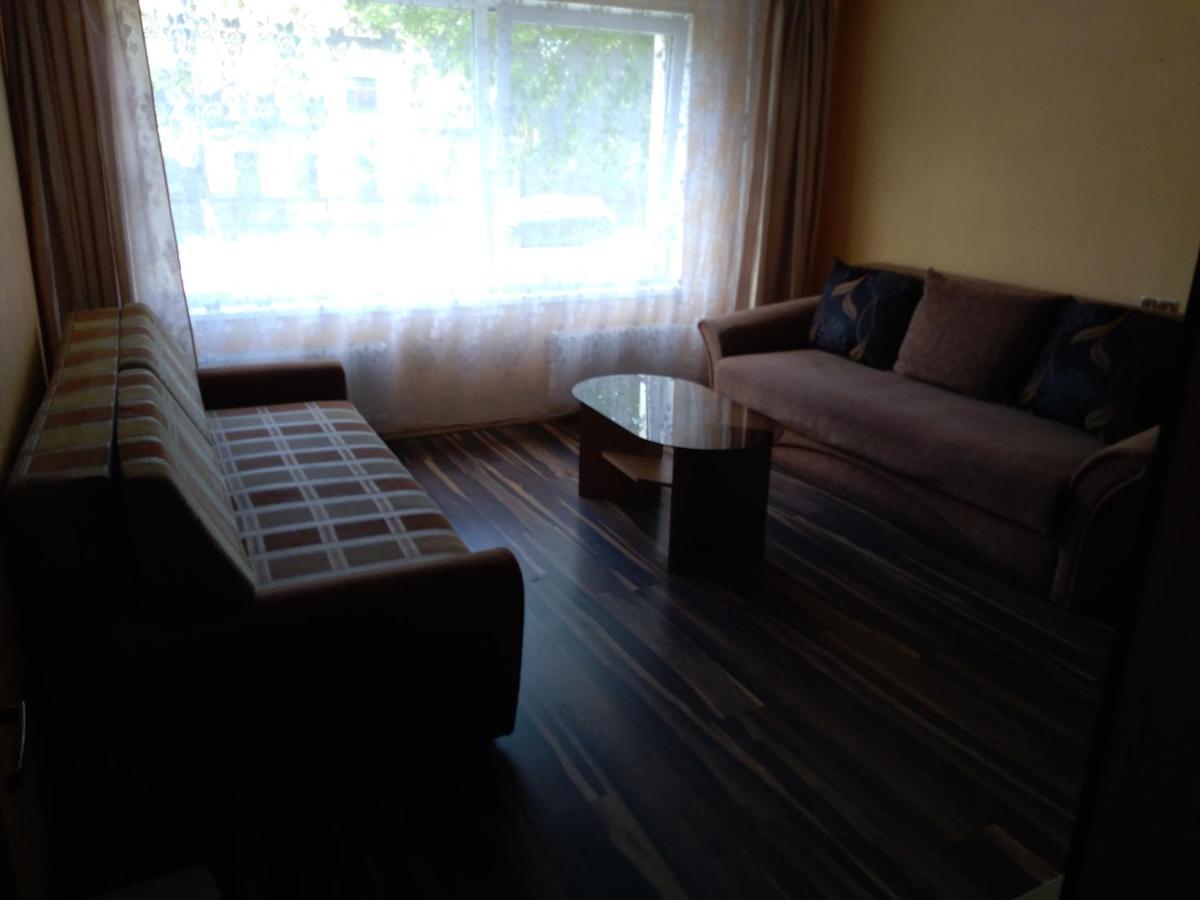 Brivibas 25 Apartamenti Ventspils Buitenkant foto